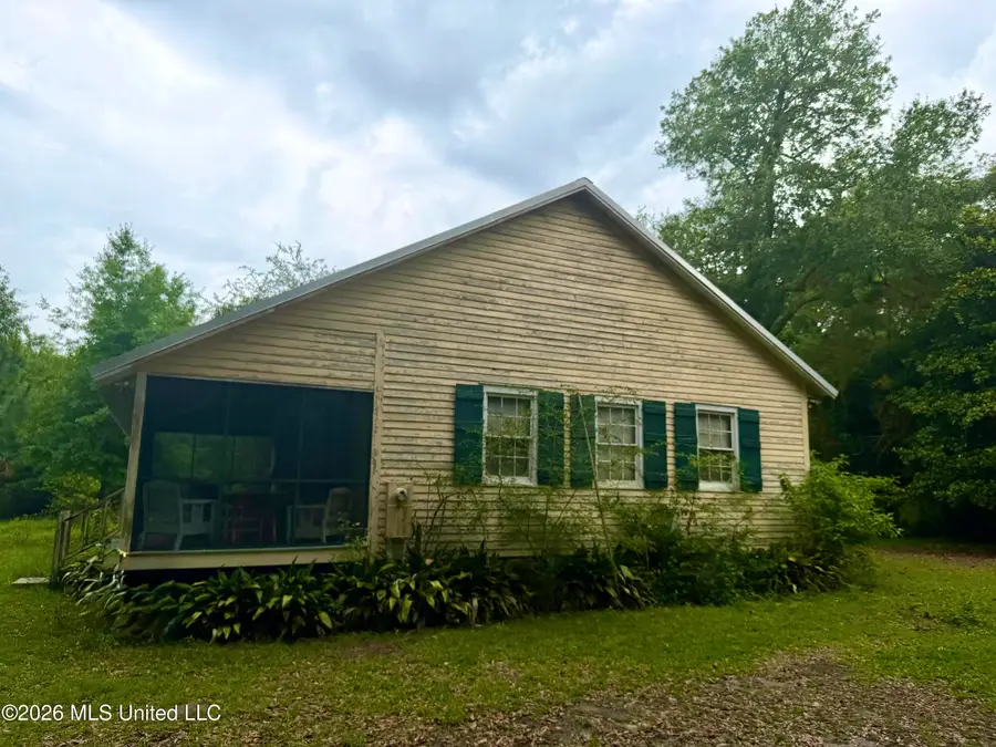 506 5th Street, Waveland, MS 39576 - #2