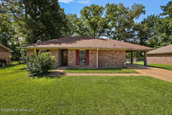 617 Randall Circle, Pearl, MS 39208