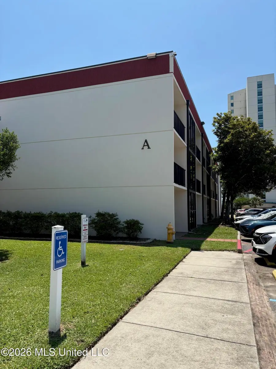 2046 Beach Boulevard, Biloxi, MS 39531 - #2