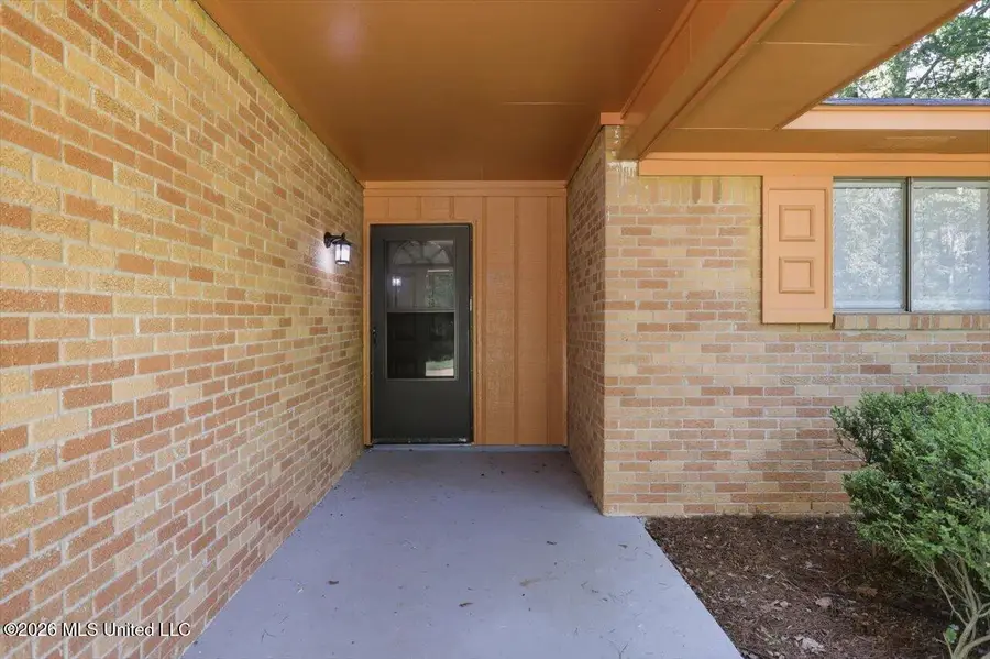 170 W Woodcrest Drive, Jackson, MS 39212 - #2