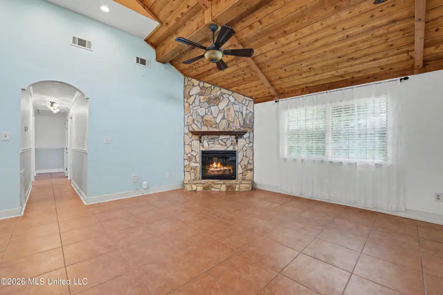 15 Wisteria Court, Bay Saint Louis, MS 39520 - #3