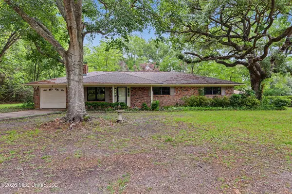 3321 Island View Drive, Gautier, MS 39553