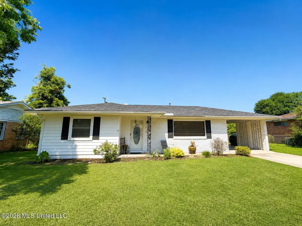 602 Cedar Street, Greenwood, MS 38930 - #1