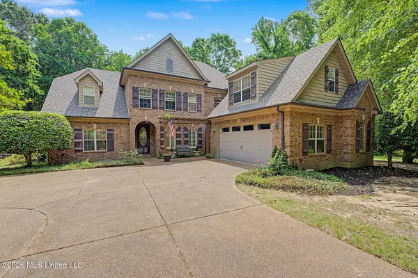 8 E Crockett Loop, Hernando, MS 38632
