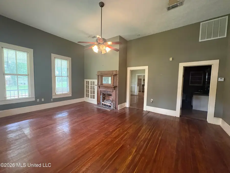 407 Heslep Street, Pelahatchie, MS 39145 - #2