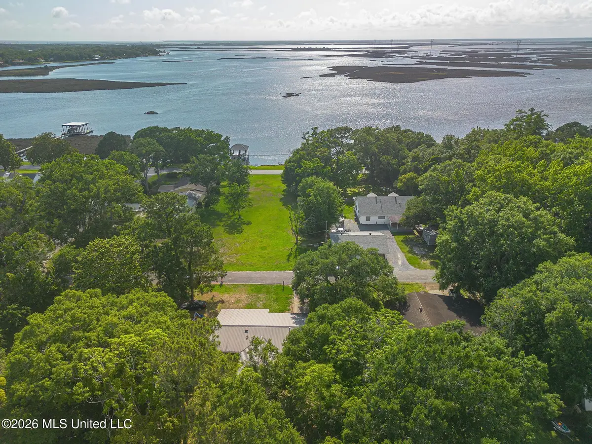 5206 Fern Street, Pascagoula, MS 39567 - #1