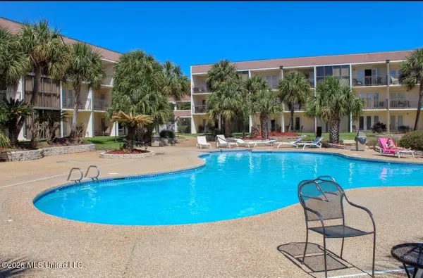 2046 Beach Boulevard, Biloxi, MS 39531
