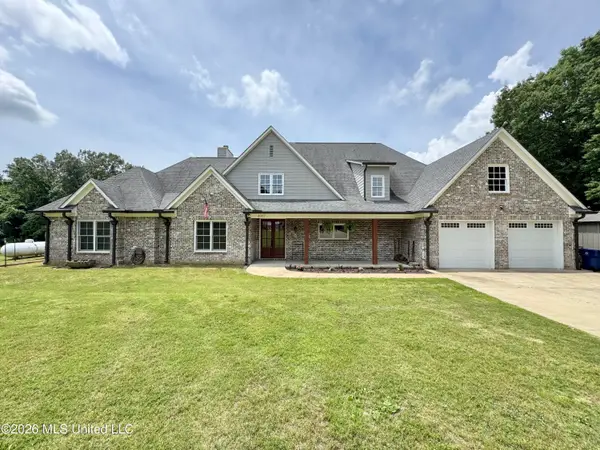 4065 Misty Oaks Cove, Nesbit, MS 38651