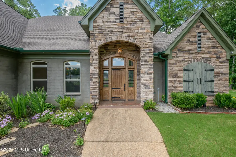 568 Woodford Cove, Hernando, MS 38632 - #2