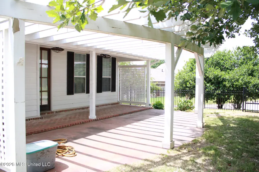 11 Nelson Drive, Holly Springs, MS 38635 - #2