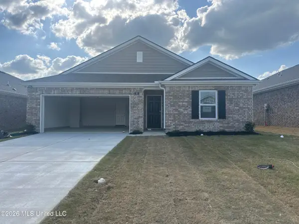 90 Pine Street, Byhalia, MS 38611