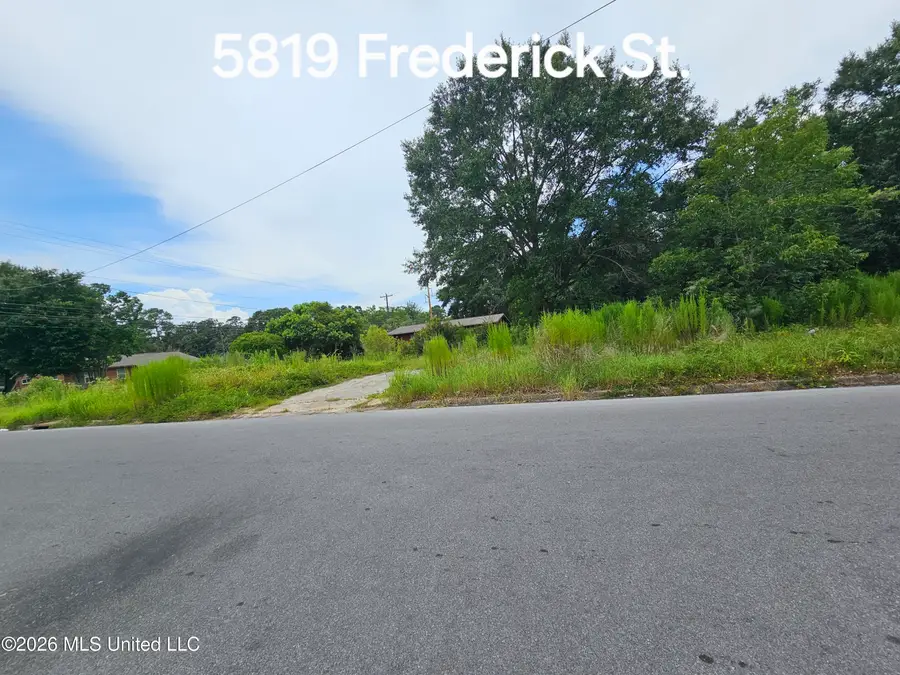 5819 Frederick Street, Moss Point, MS 39563 - #2