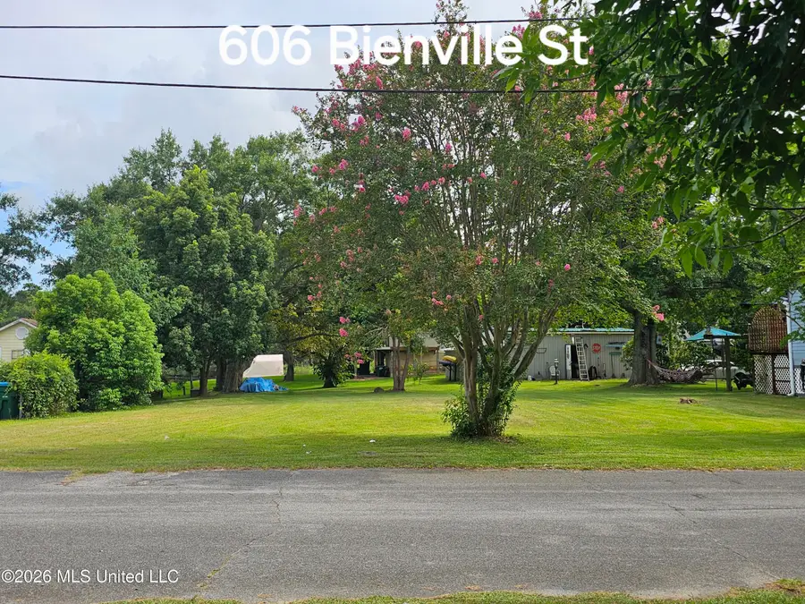 606 Bienville Avenue, Pascagoula, MS 39567 - #3