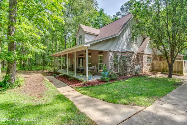 279 Fox Run Road, Brandon, MS 39047