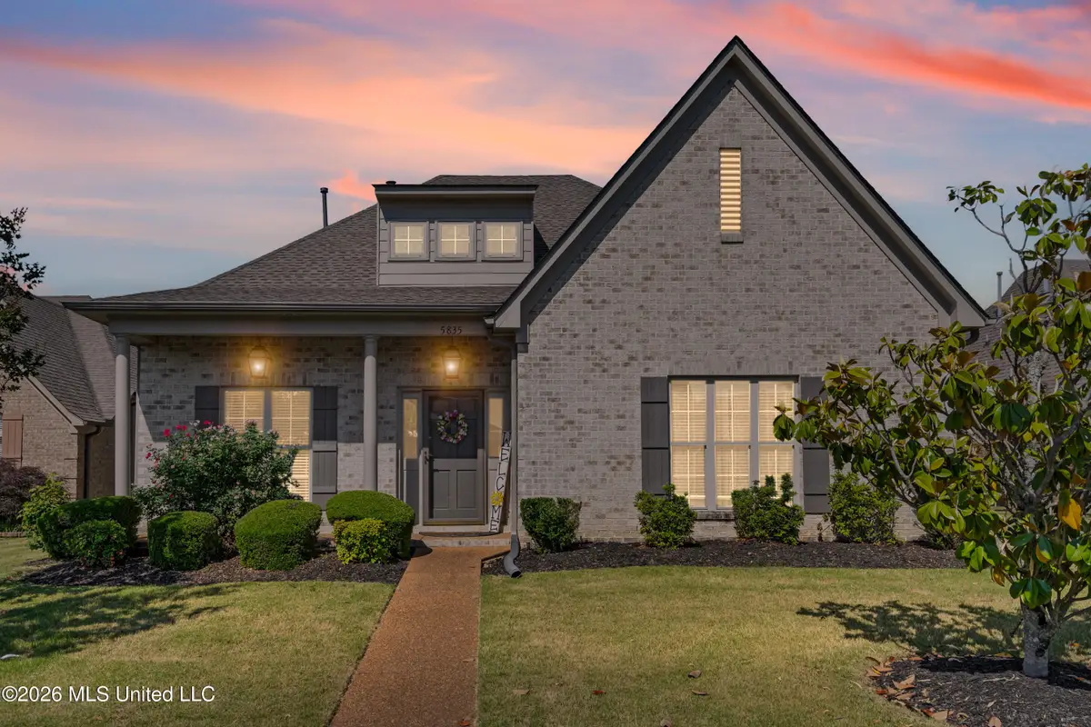5835 Snowden Run Cove, Southaven, MS 38672 - #1
