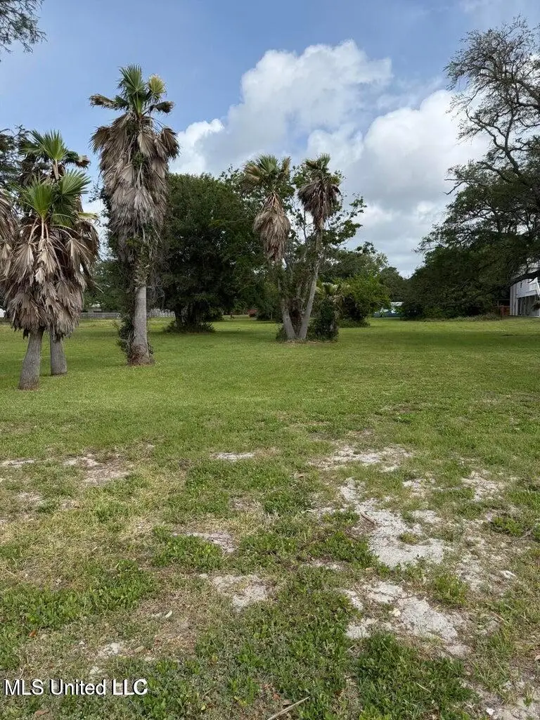 1506 Beach Boulevard, Biloxi, MS 39530 - #2