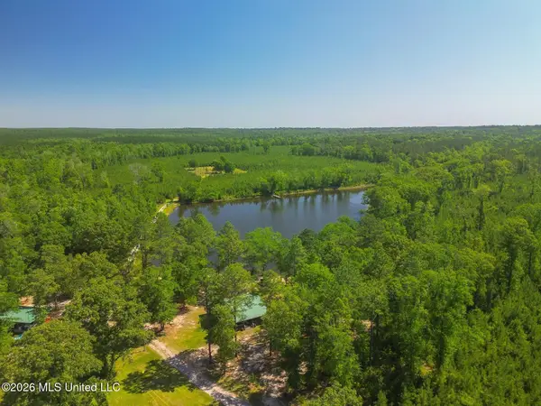 271 Shadeville Road, Wiggins, MS 39577