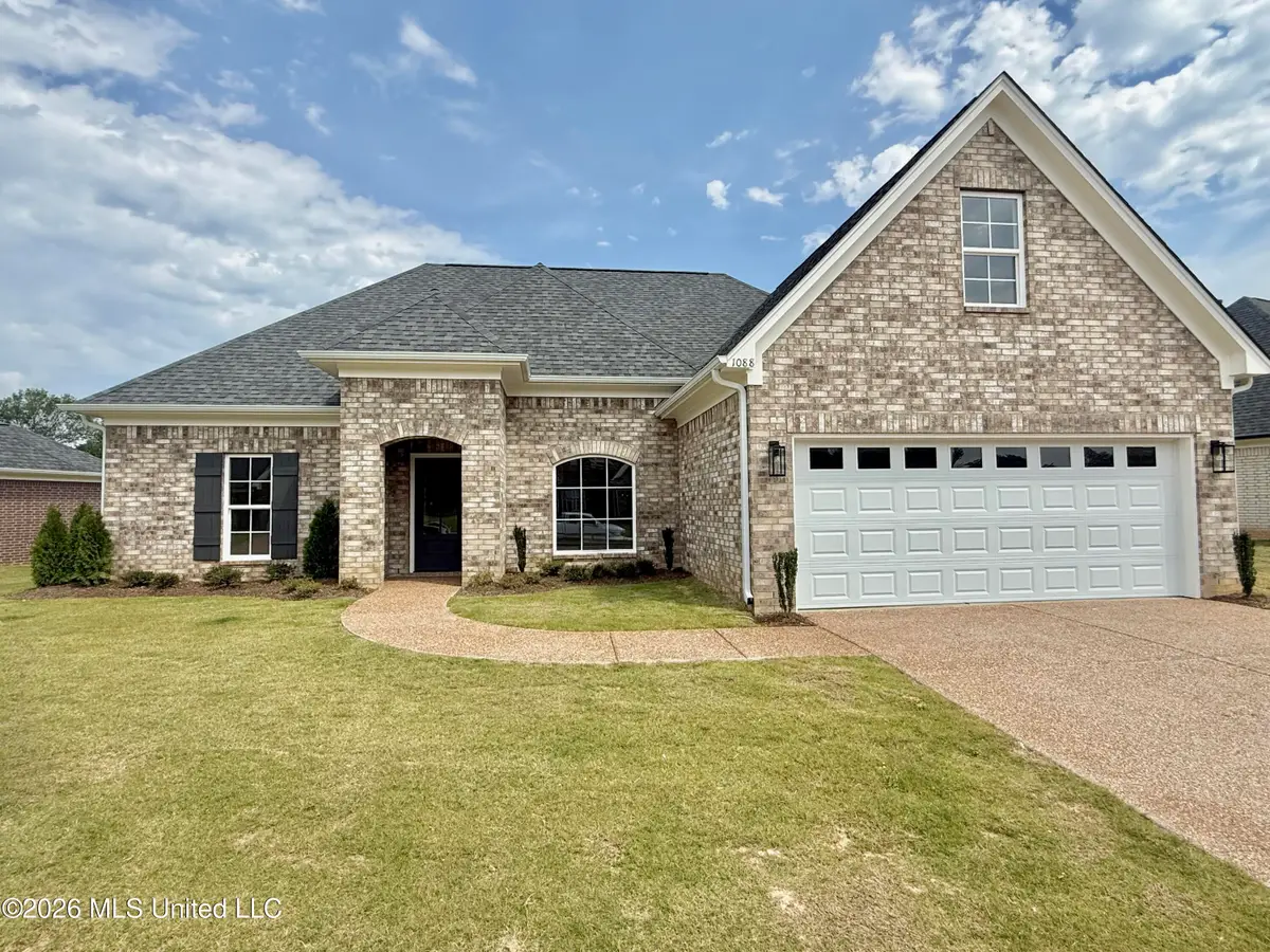 1088 Great Gln Drive, Southaven, MS 38671 - #1