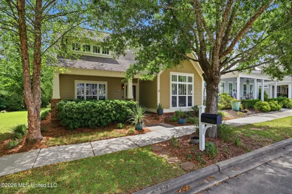 19738 Savannah Street, Biloxi, MS 39532