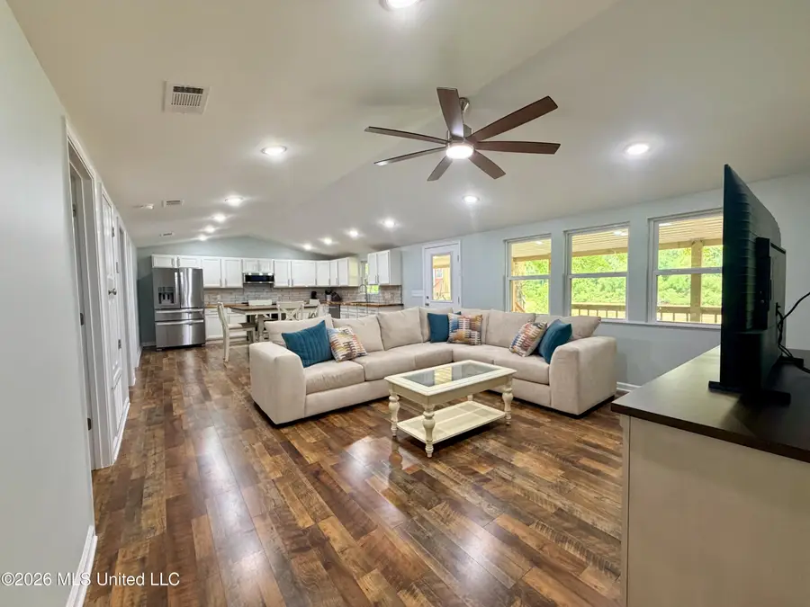 2109 Pascagoula River Dr, Lucedale, MS 39452 - #3
