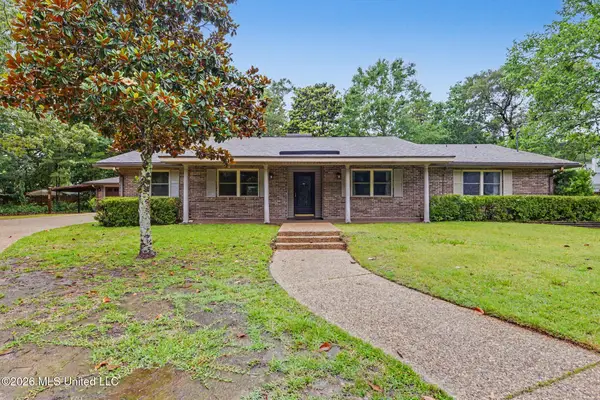 636 Kalipekona Way, Diamondhead, MS 39525