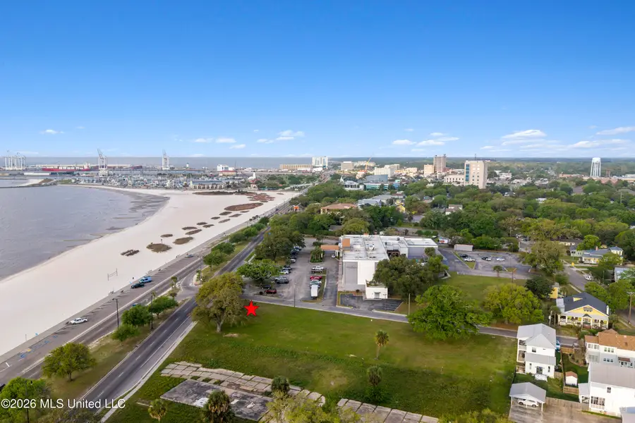 1542 Beach Drive, Gulfport, MS 39507 - #3