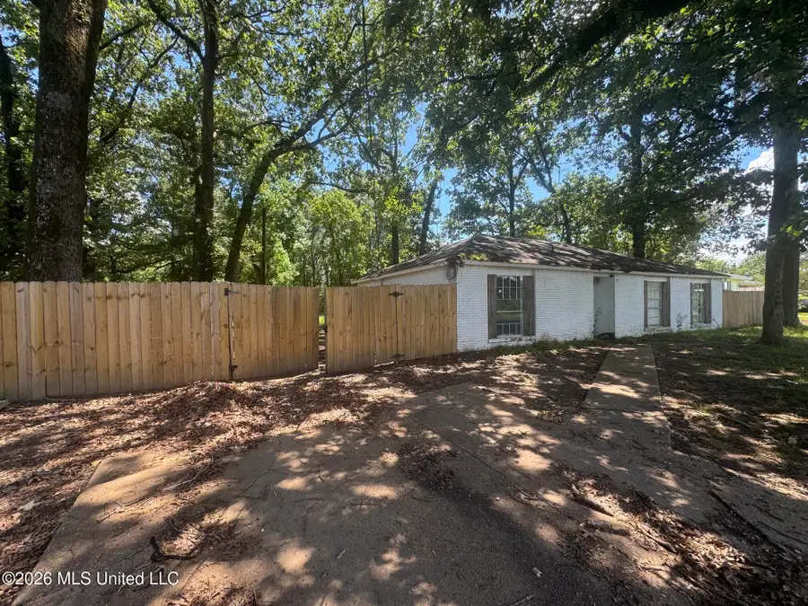 721 Mccluer Road, Jackson, MS 39212 - #3