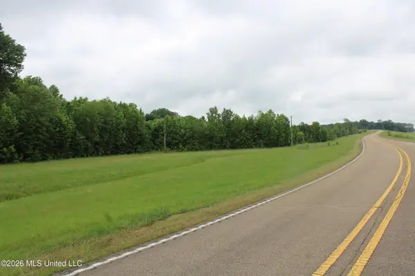 6 Eason Farm Road, Byhalia, MS 38611