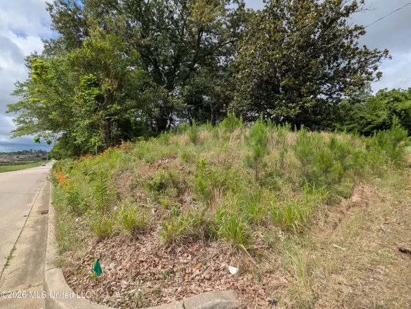 8755 Tchulahoma Road, Southaven, MS 38671