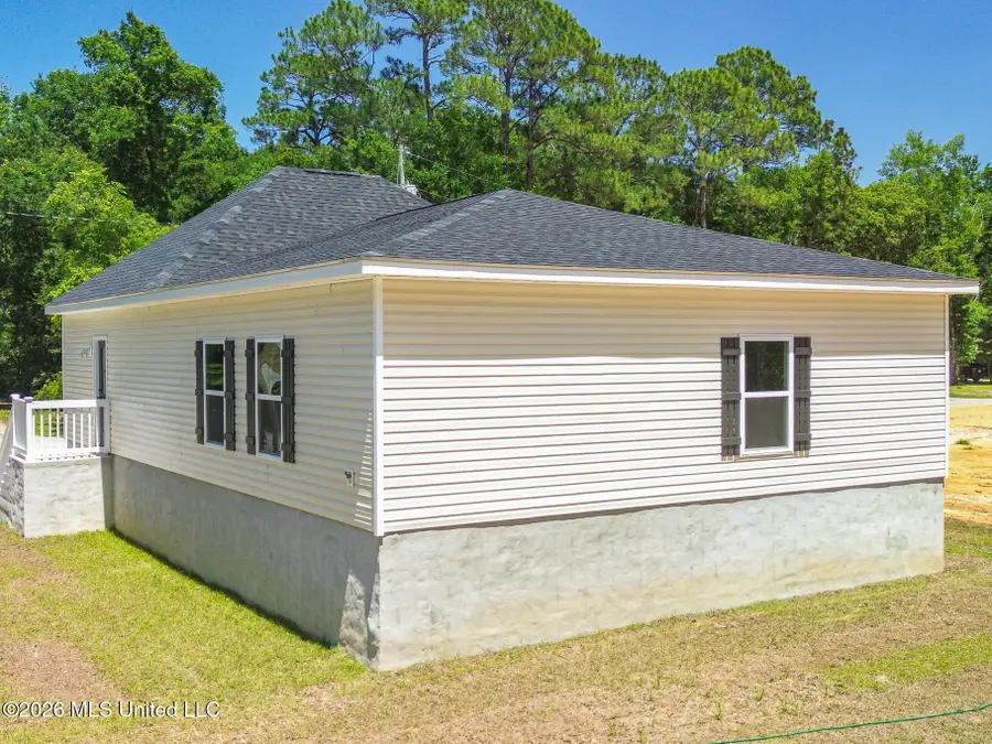 807 Bay Street, Ocean Springs, MS 39564 - #3