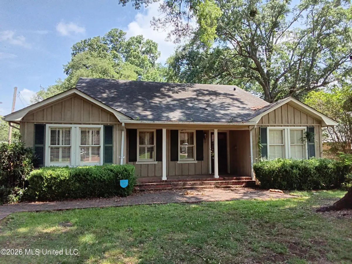 607 E Percy Street, Indianola, MS 38751 - #1