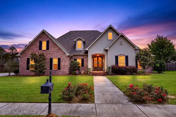 9915 W Mockingbird Circle, Ocean Springs, MS 39564