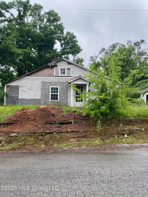 501 S Jackson Street, Ripley, MS 38663