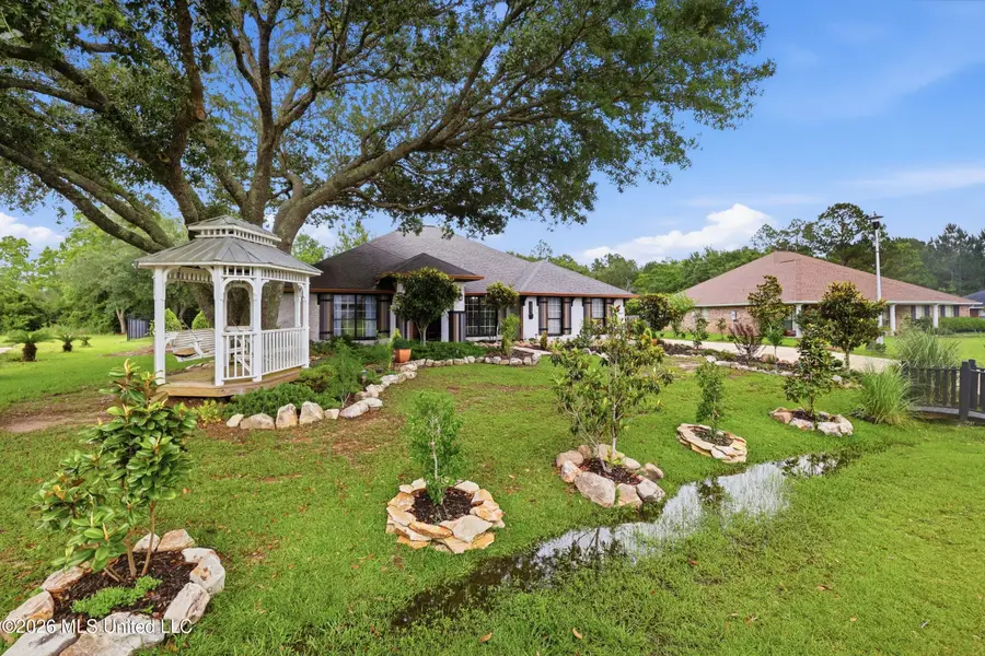 10265 Lake Forest Drive, Ocean Springs, MS 39565 - #3