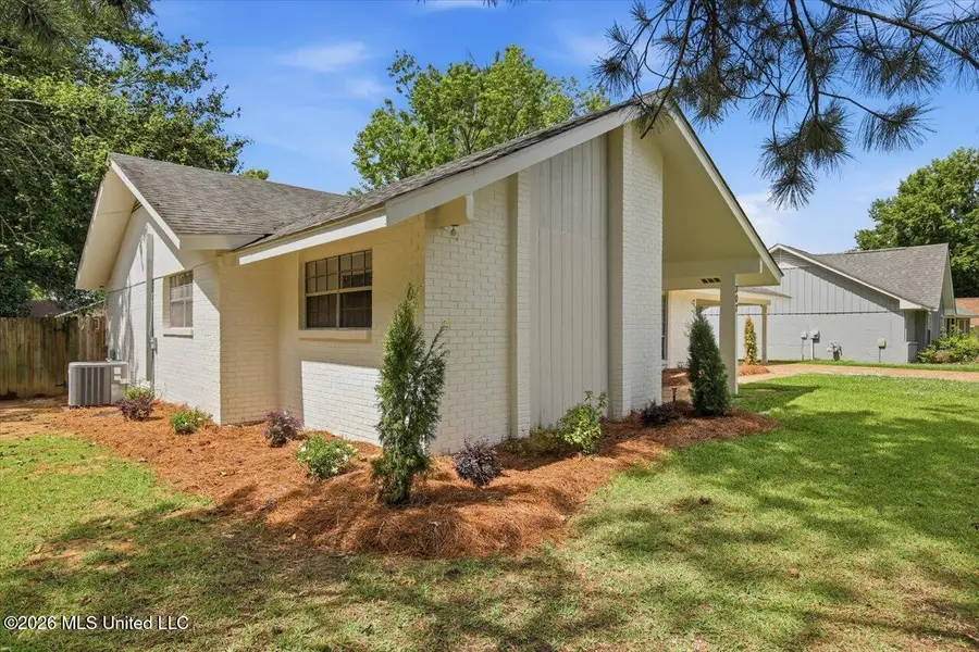 307 Pear Orchard Circle, Ridgeland, MS 39157 - #2