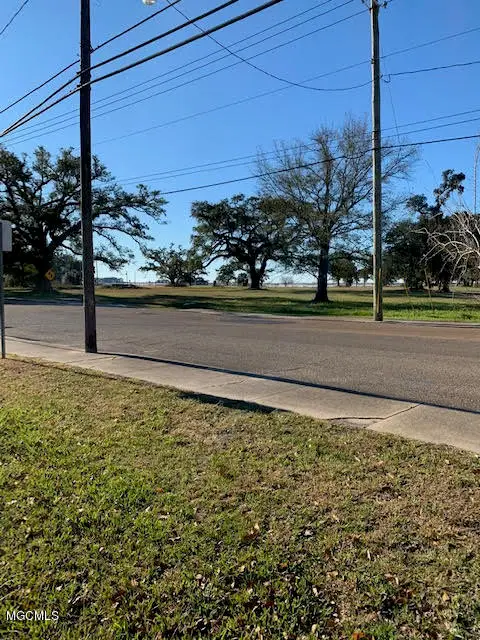 442 Howard Avenue, Biloxi, MS 39530 - #3