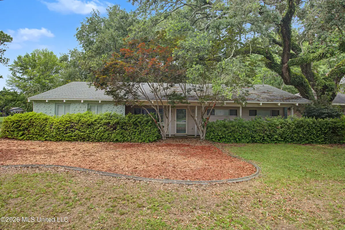 6621 Golf Club Drive, Diamondhead, MS 39525 - #1