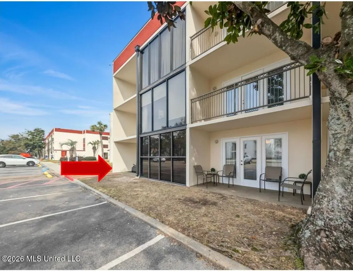 2046 Beach Boulevard, Biloxi, MS 39531 - #1