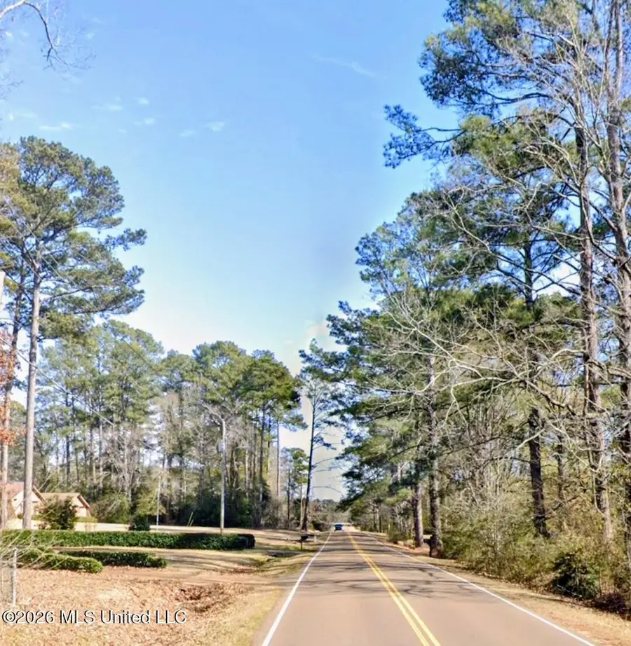Lake Shore Road, Jackson, MS 39212 - #2