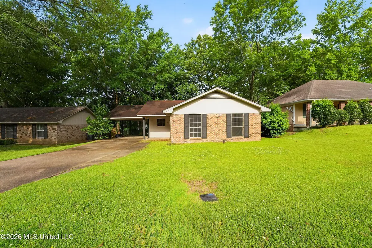 2137 Thousand Oaks Drive, Jackson, MS 39212 - #1