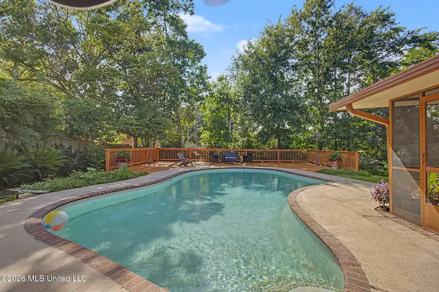 615 N Haven Drive, Biloxi, MS 39532 - #2