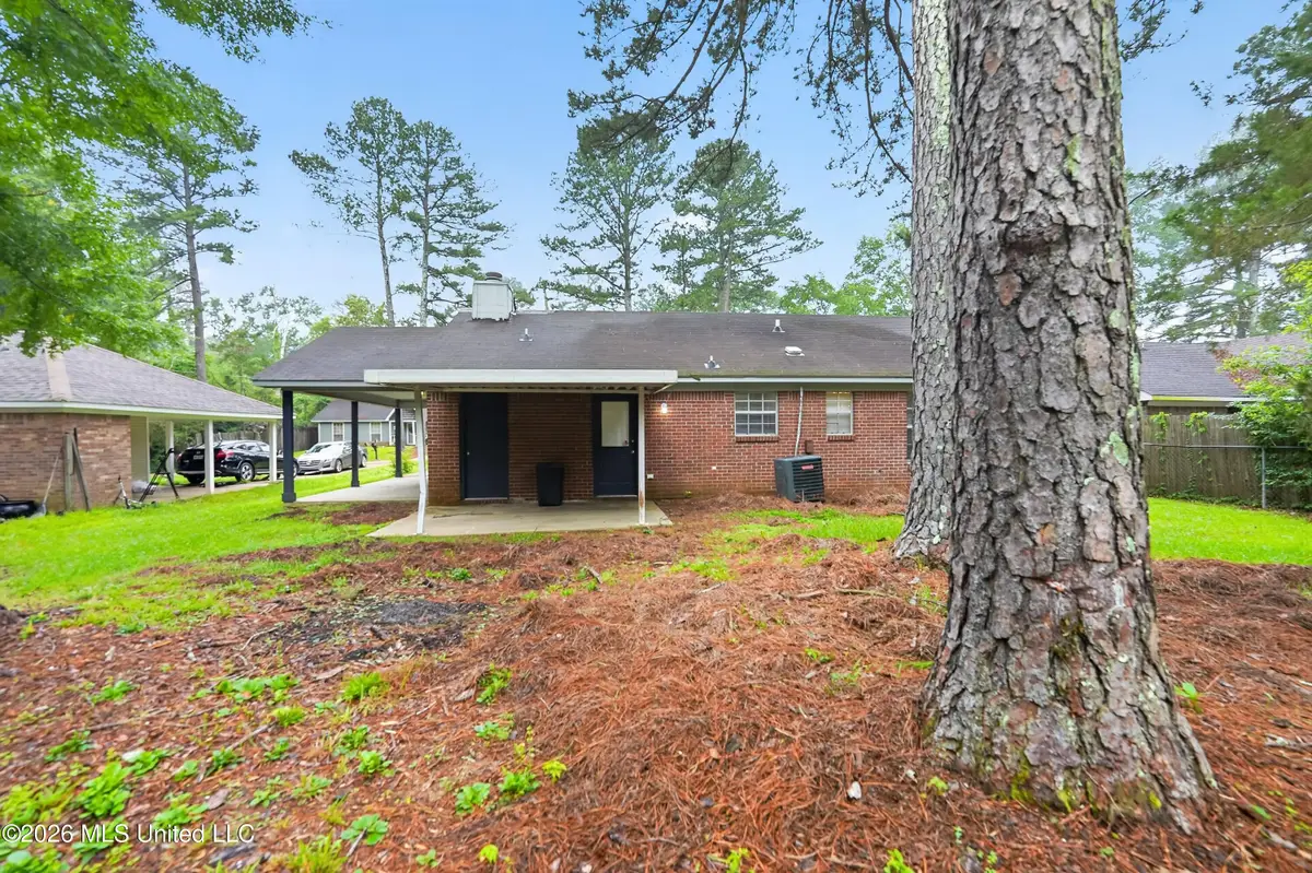 1438 Summit Avenue, Jackson, MS 39212 - #1
