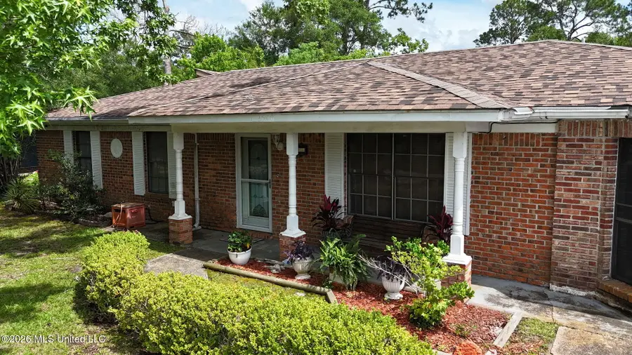 2540 George Street, Gulfport, MS 39503 - #2