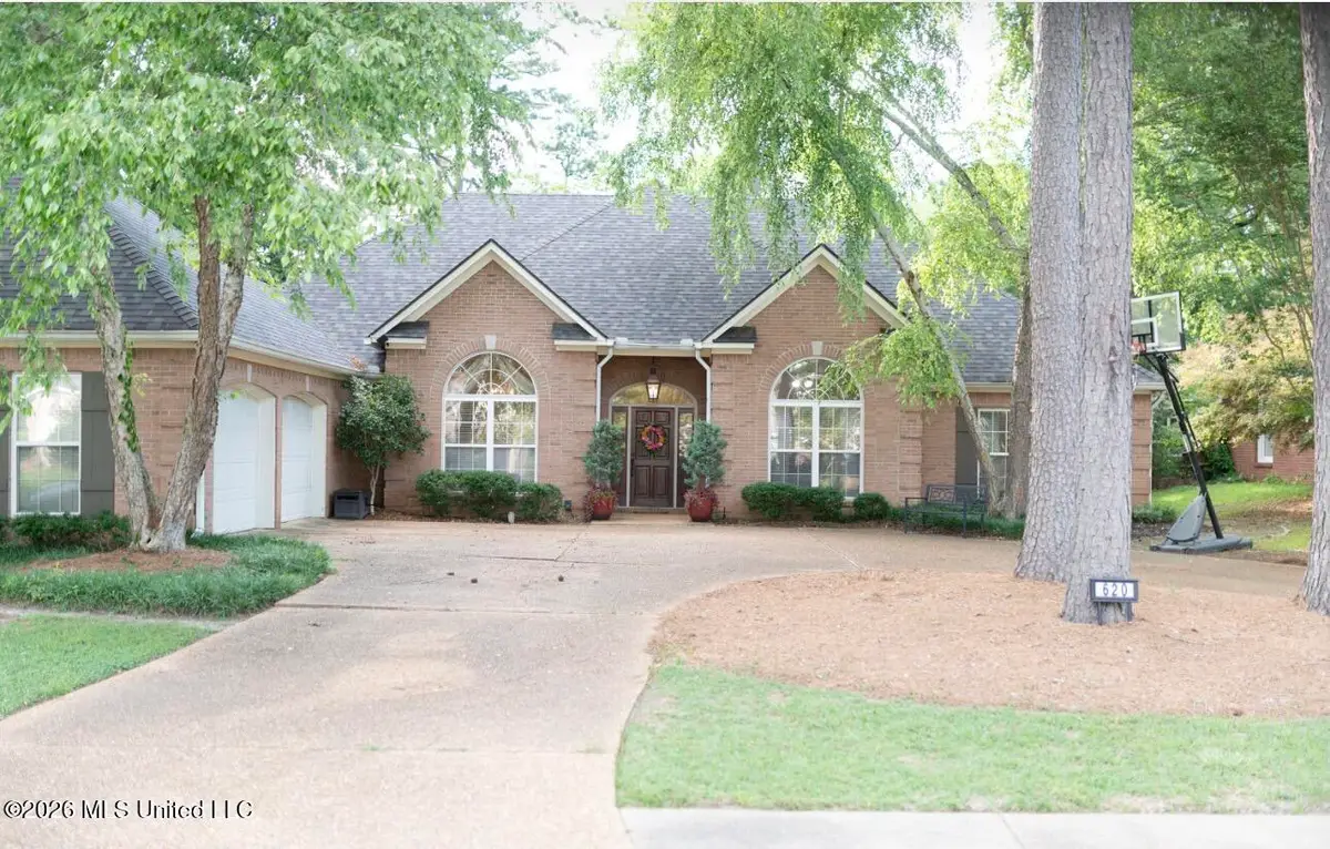 620 Turnberry Lane, Ridgeland, MS 39157 - #1