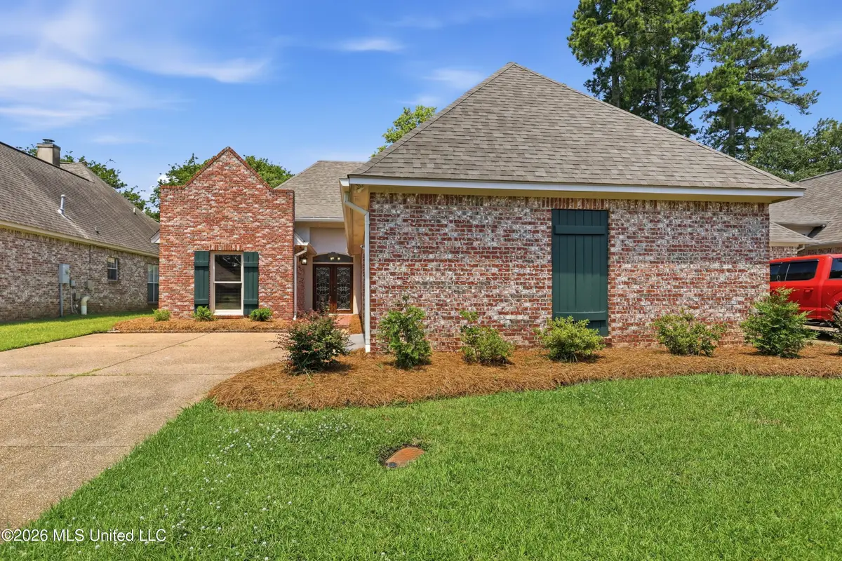 707 Versailles Drive, Ridgeland, MS 39157 - #1