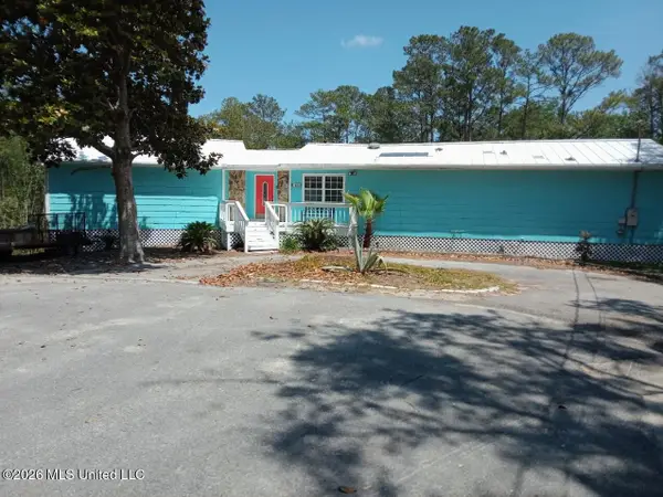 1832 Seacrest, Gautier, MS 39553