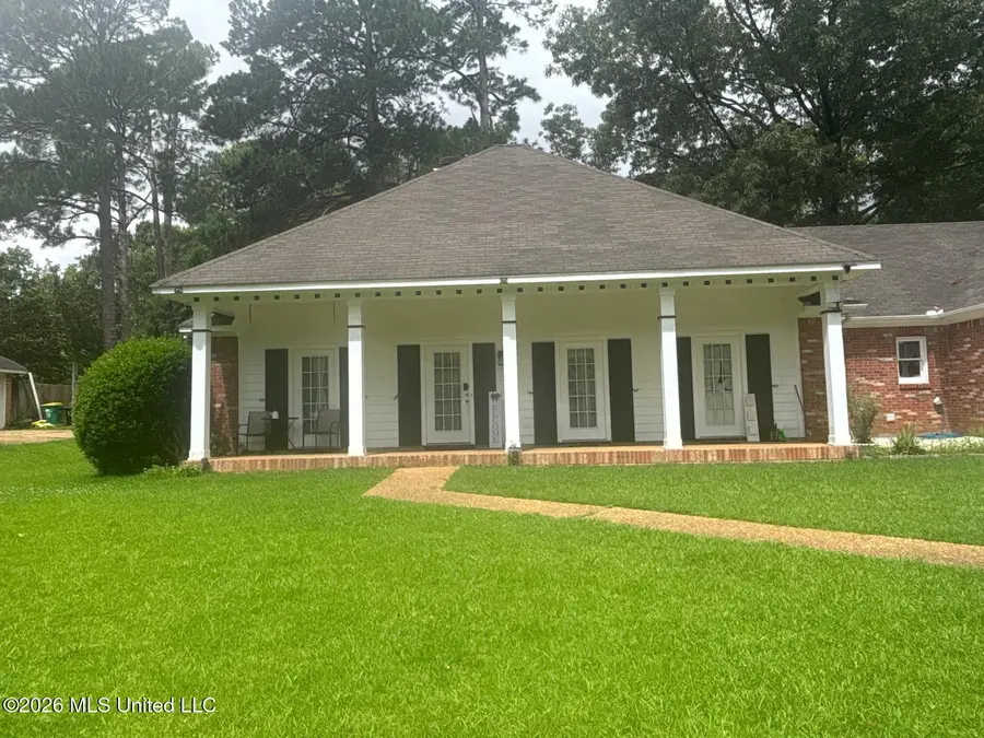 207 S Pear Orchard Road, Ridgeland, MS 39157 - #2