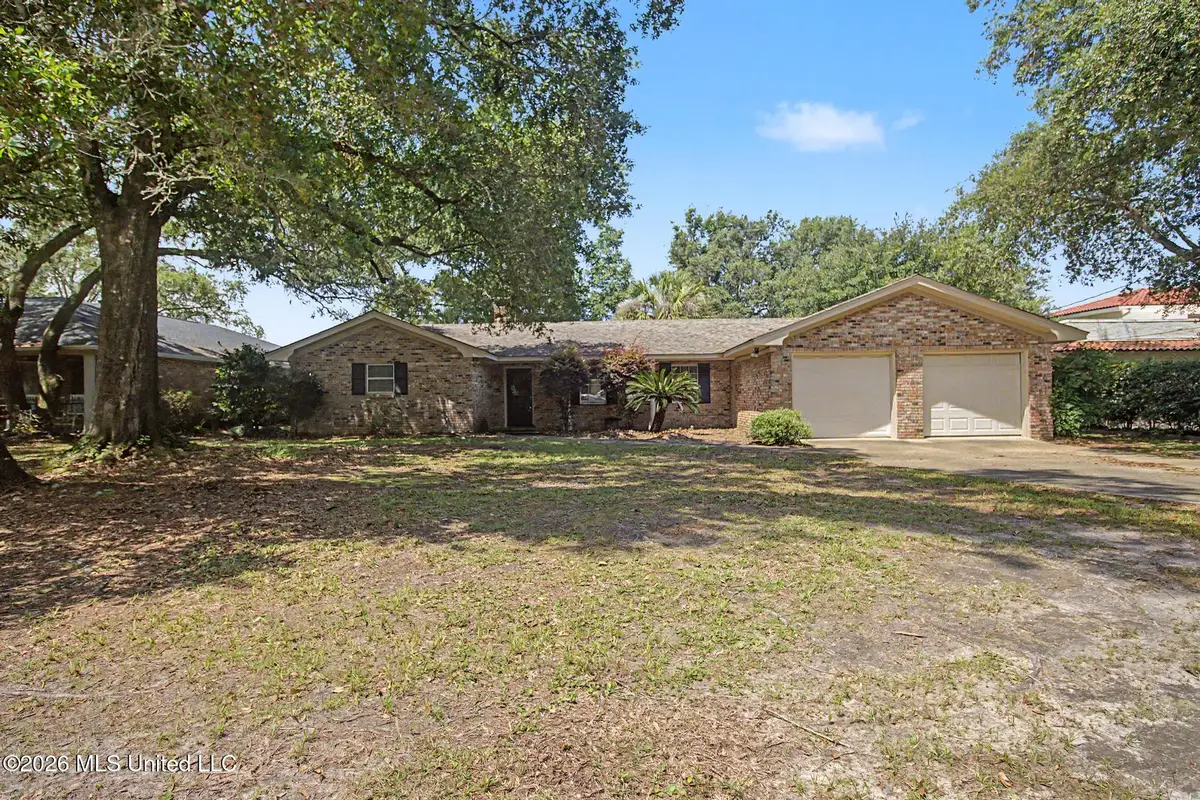 385 Lakeview Boulevard, Biloxi, MS 39531 - #1