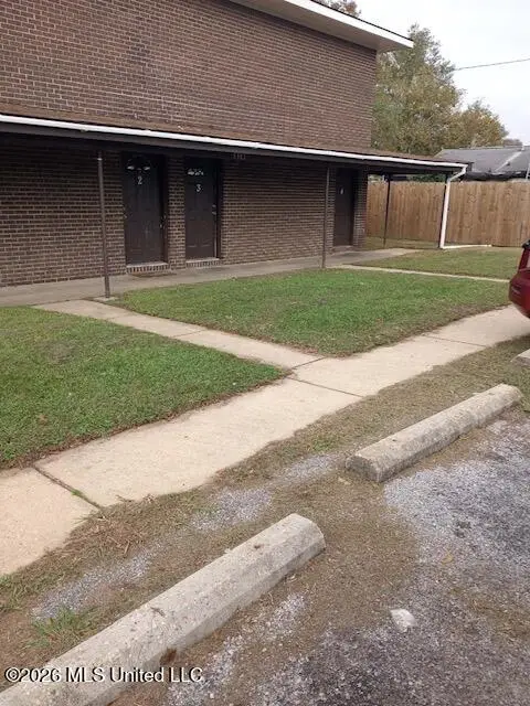 3305 Spruce Street, Pascagoula, MS 39581