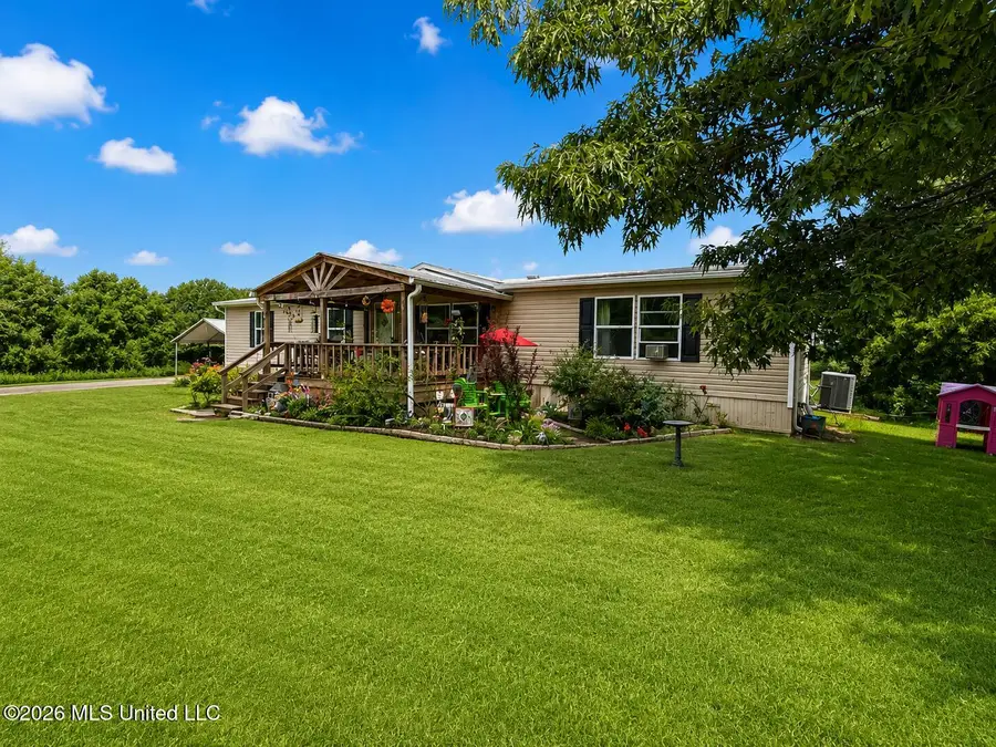 5207 Mudline Road, Enid, MS 38927 - #2
